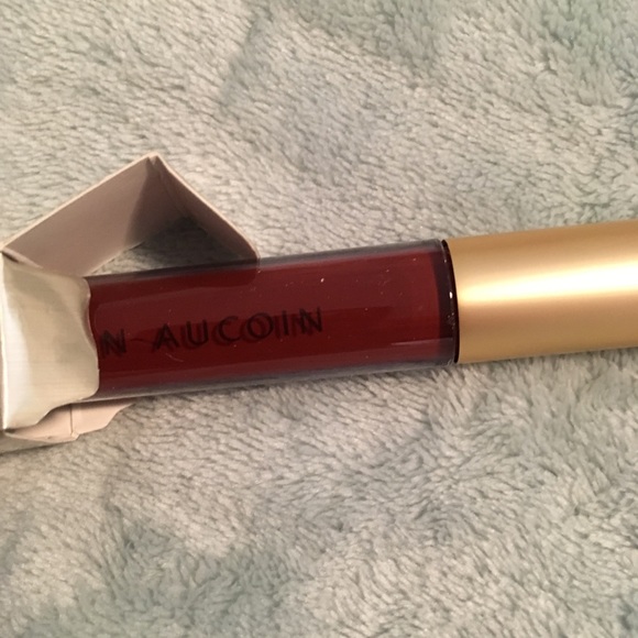 Brand new in box Kevyn Aucoin 👄 - Picture 3 of 3